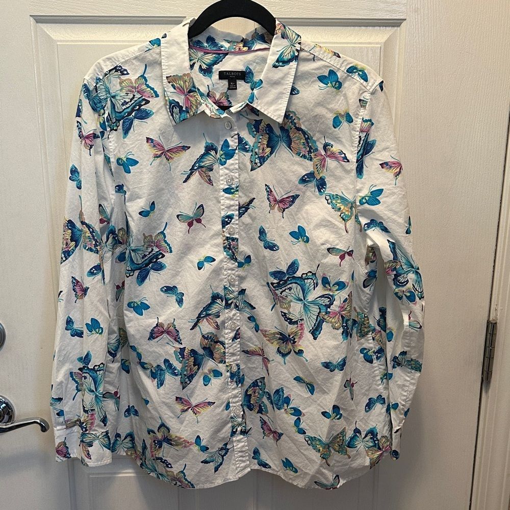Talbots White 100% cotton Button-Up Shirt with Beautiful Butterfly Print, XLp